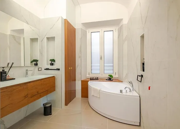 Luxe Escape Colosseo Rom