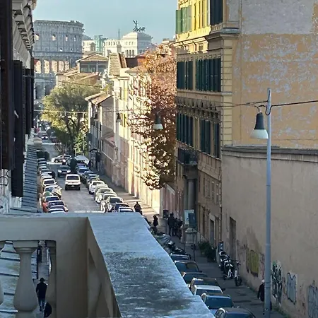 Luxe Escape Colosseo Rom